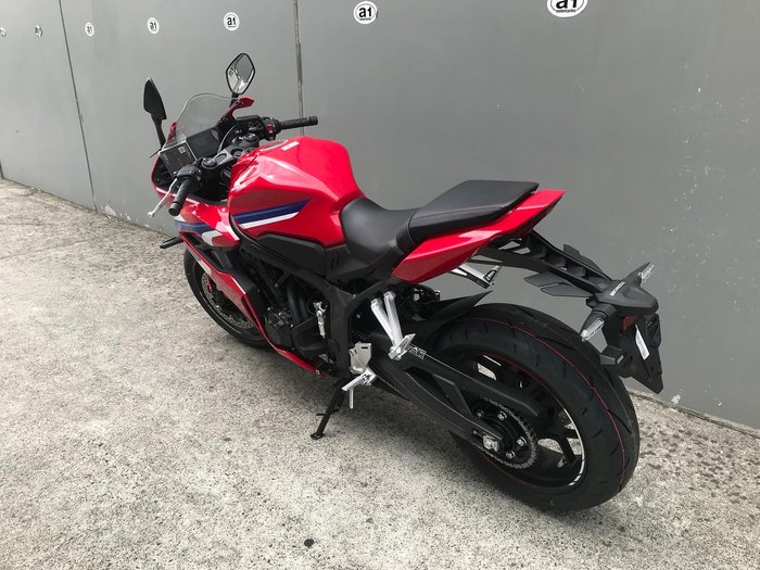 2025 Honda CBR650R E-Clutch