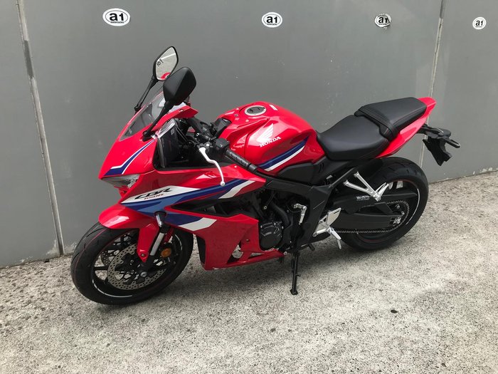 2025 Honda CBR650R E-Clutch