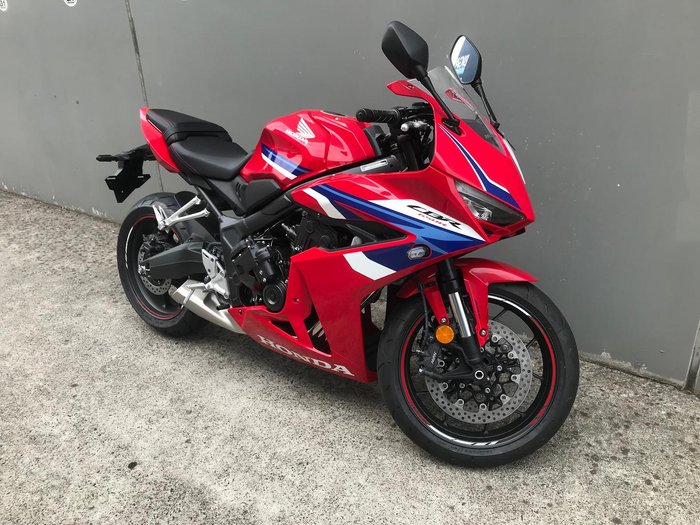 2025 Honda CBR650R E-Clutch