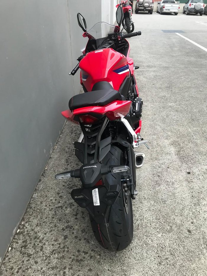 2025 Honda CBR650R E-Clutch