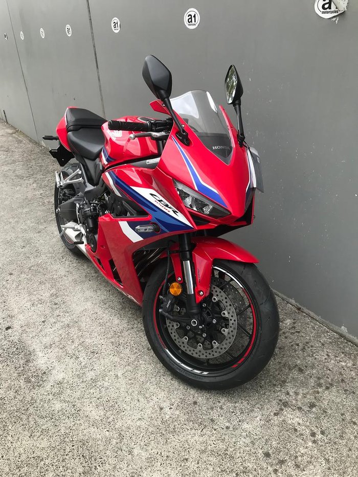 2025 Honda CBR650R E-Clutch