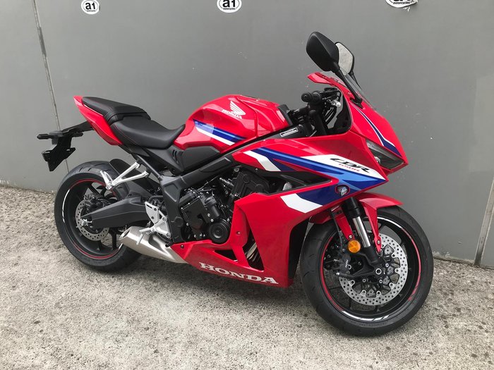 2025 Honda CBR650R E-Clutch