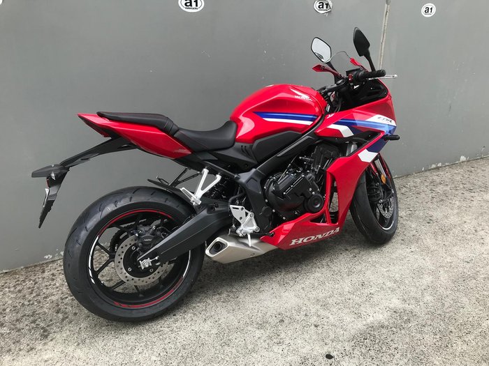 2025 Honda CBR650R E-Clutch