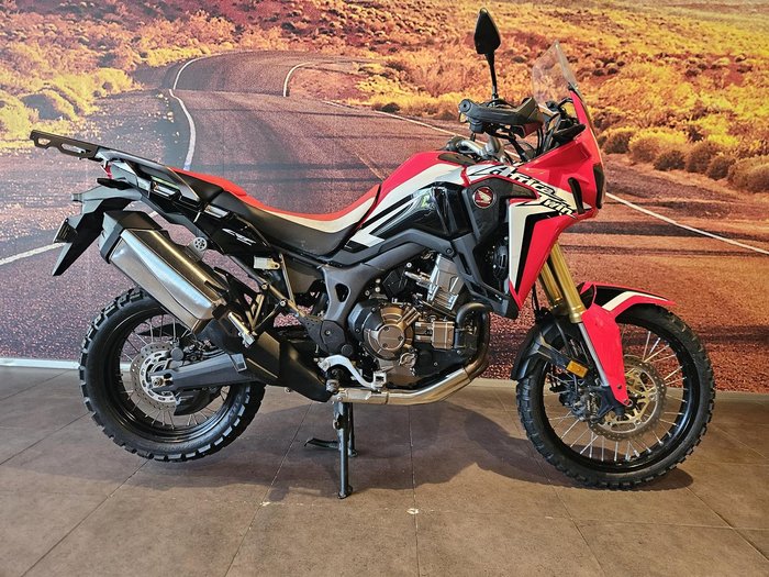 2016 Honda Africa Twin DCT (CRF1000D) Africa Twin Red