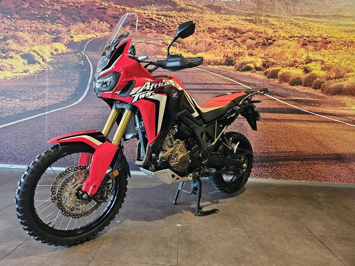 2016 Honda Africa Twin DCT (CRF1000D) Africa Twin Red
