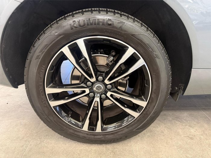 2020 Volvo XC60 T5 Momentum