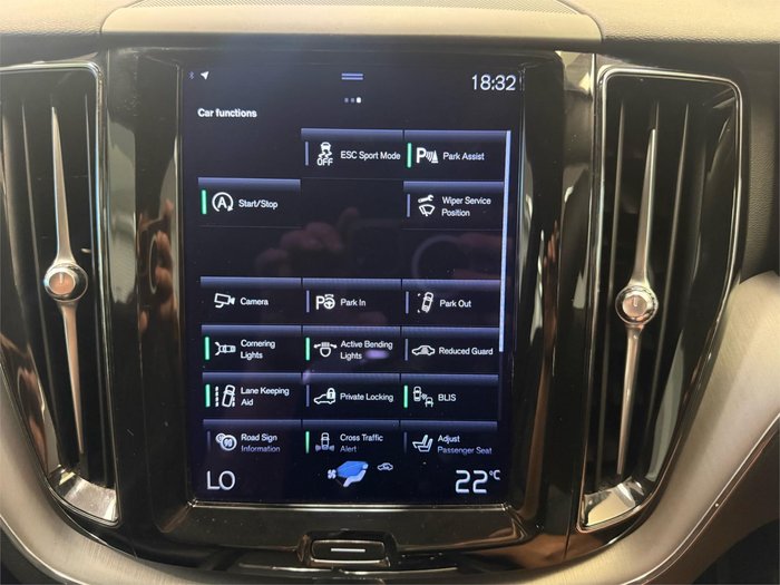 2020 Volvo XC60 T5 Momentum