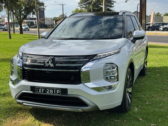 2025 Mitsubishi Outlander Exceed Tourer