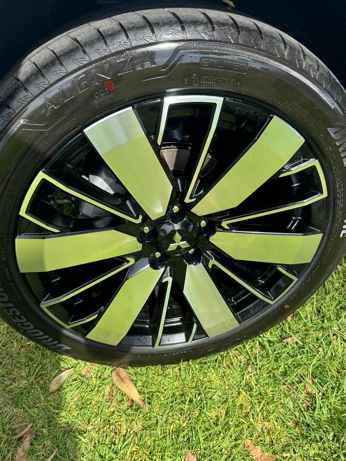 2025 Mitsubishi Outlander Exceed Tourer ZM MY25 AWD White Diamond with Black Mica Roof