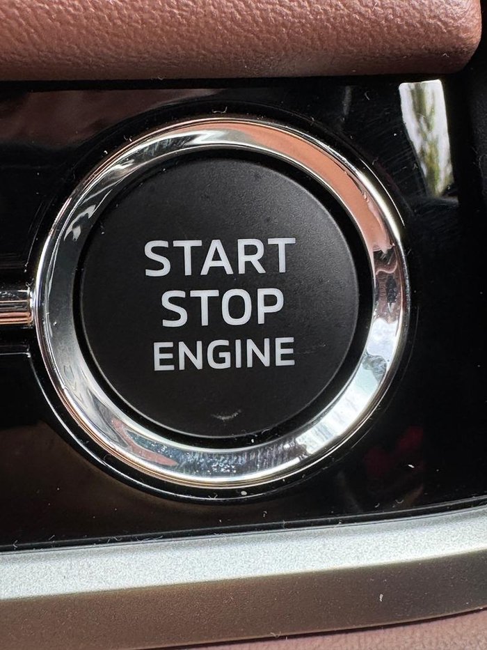 2025 Mitsubishi Outlander Exceed Tourer ZM MY25 AWD White Diamond with Black Mica Roof