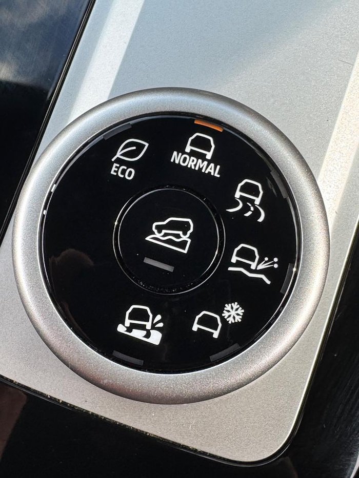 2025 Mitsubishi Outlander Exceed Tourer ZM MY25 AWD White Diamond with Black Mica Roof