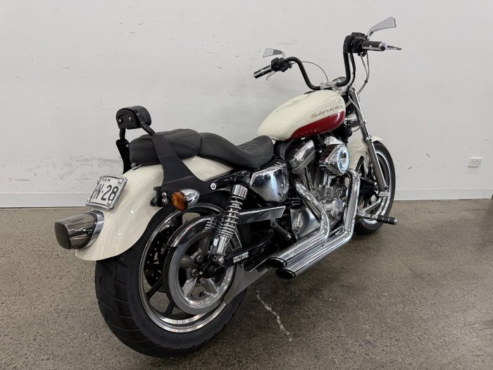 2012 HARLEY-DAVIDSON XL883L SUPER LOW White