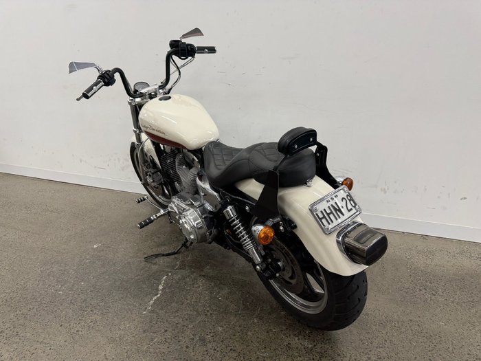 2012 HARLEY-DAVIDSON XL883L SUPER LOW White