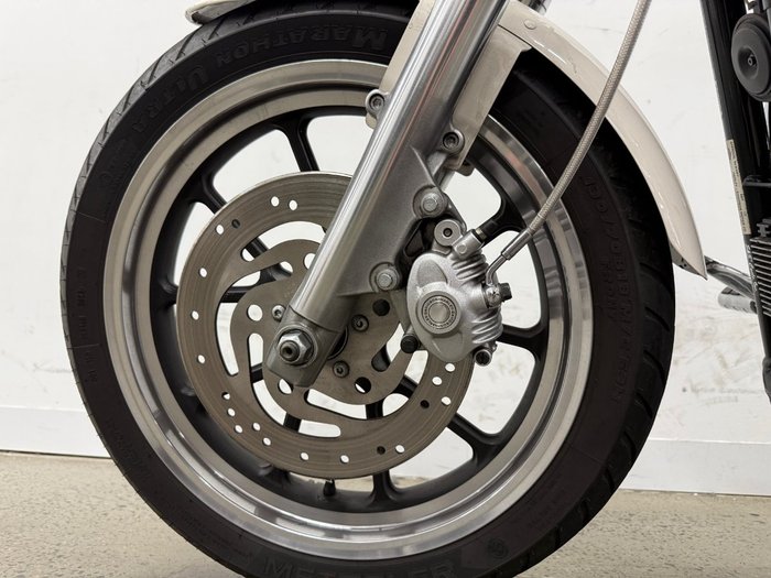 2012 HARLEY-DAVIDSON XL883L SUPER LOW White