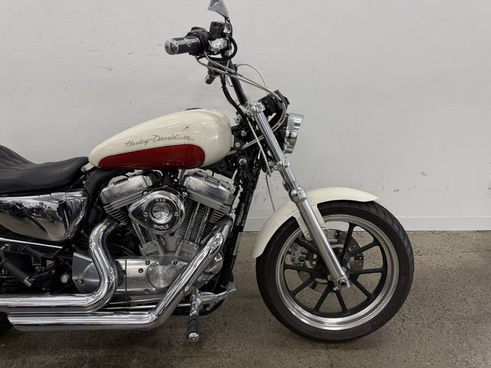 2012 HARLEY-DAVIDSON XL883L SUPER LOW White