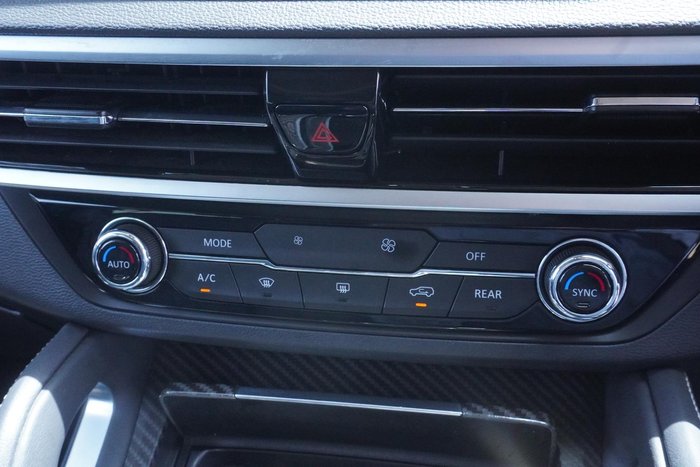 2023 LDV D90 Executive