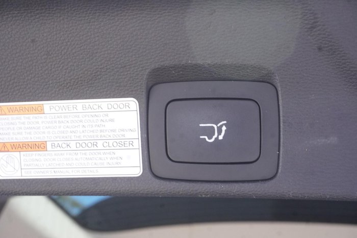 2023 LDV D90 Executive