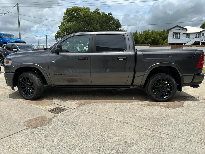 2025 RAM 1500 Limited Hurricane HO RamBox DT MY26 4X4 Dual Range Granite Crystal