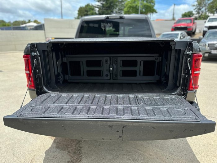 2025 RAM 1500 Limited Hurricane HO RamBox DT MY26 4X4 Dual Range Granite Crystal