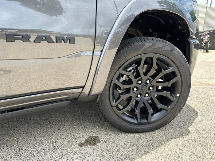 2025 RAM 1500 Limited Hurricane HO RamBox DT MY26 4X4 Dual Range Granite Crystal