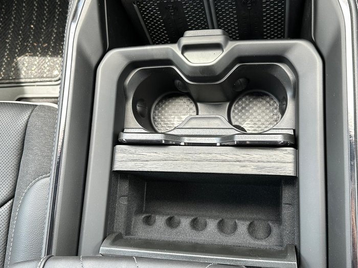 2025 RAM 1500 Limited Hurricane HO RamBox DT MY26 4X4 Dual Range Granite Crystal