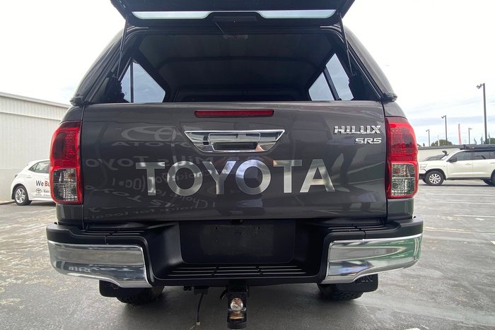 2016 Toyota Hilux SR5