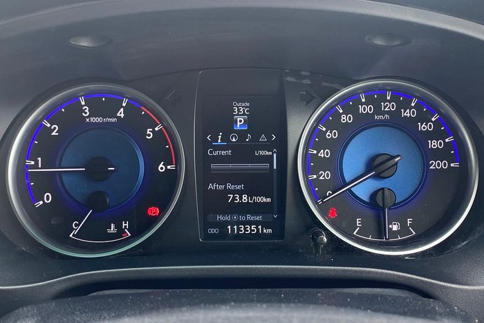 2016 Toyota Hilux SR5