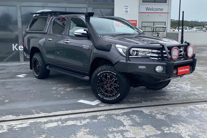 2016 Toyota Hilux SR5