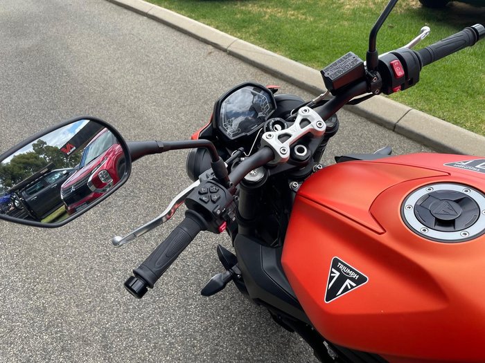 2024 Triumph Street Triple R 765 Street Triple Orange