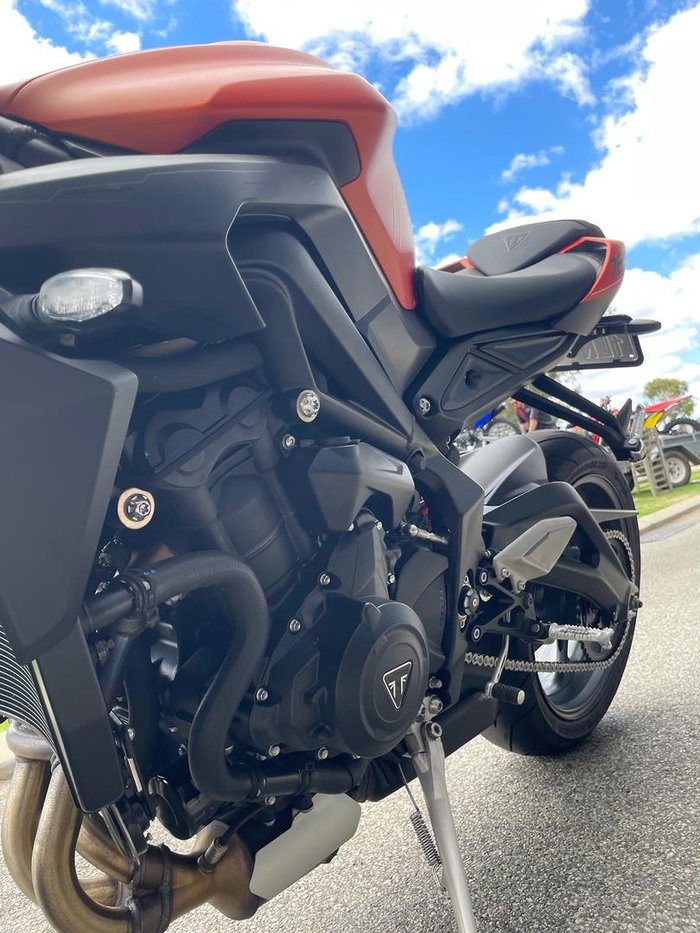 2024 Triumph Street Triple R 765 Street Triple Orange