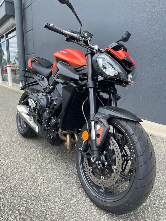 2024 Triumph Street Triple R 765 Street Triple Orange