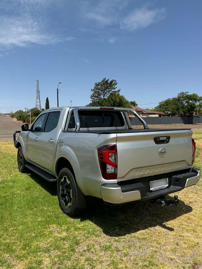 2023 Nissan Navara ST-X