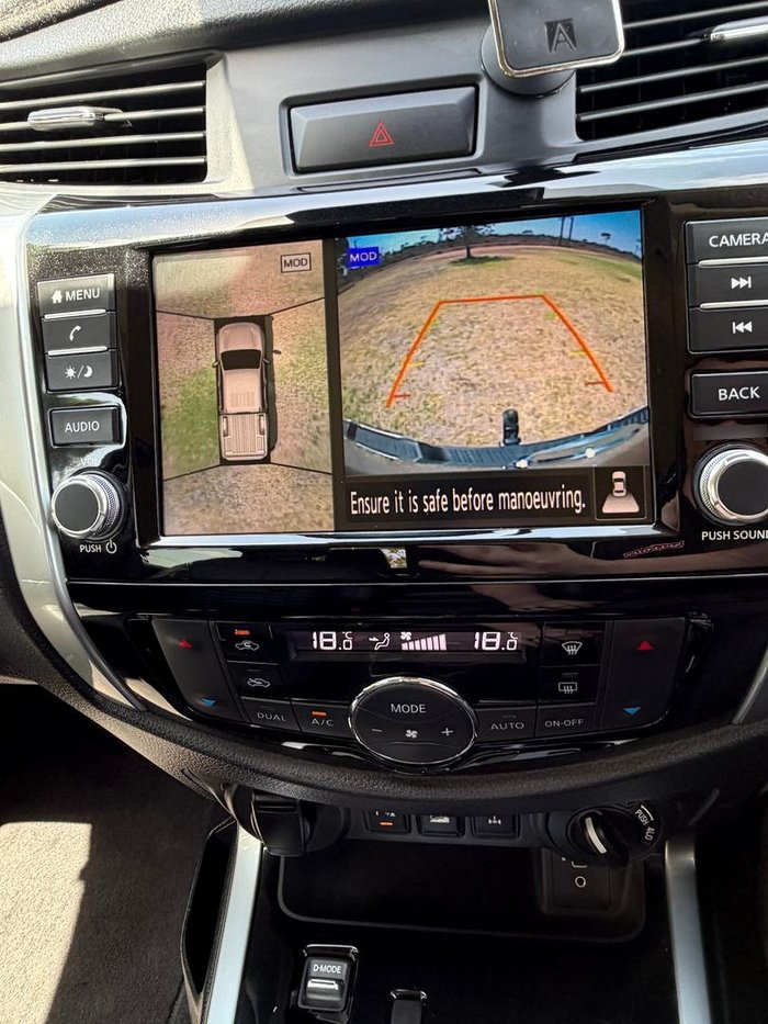 2023 Nissan Navara ST-X