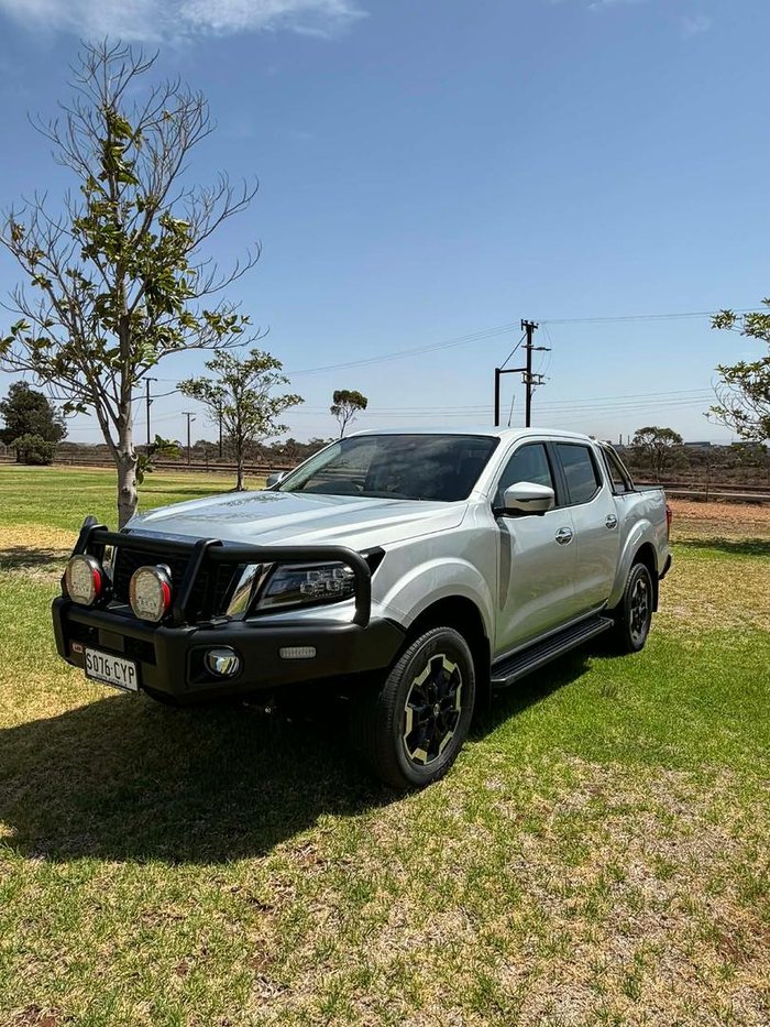 2023 Nissan Navara ST-X