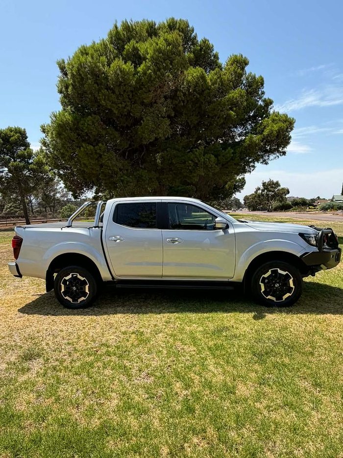 2023 Nissan Navara ST-X