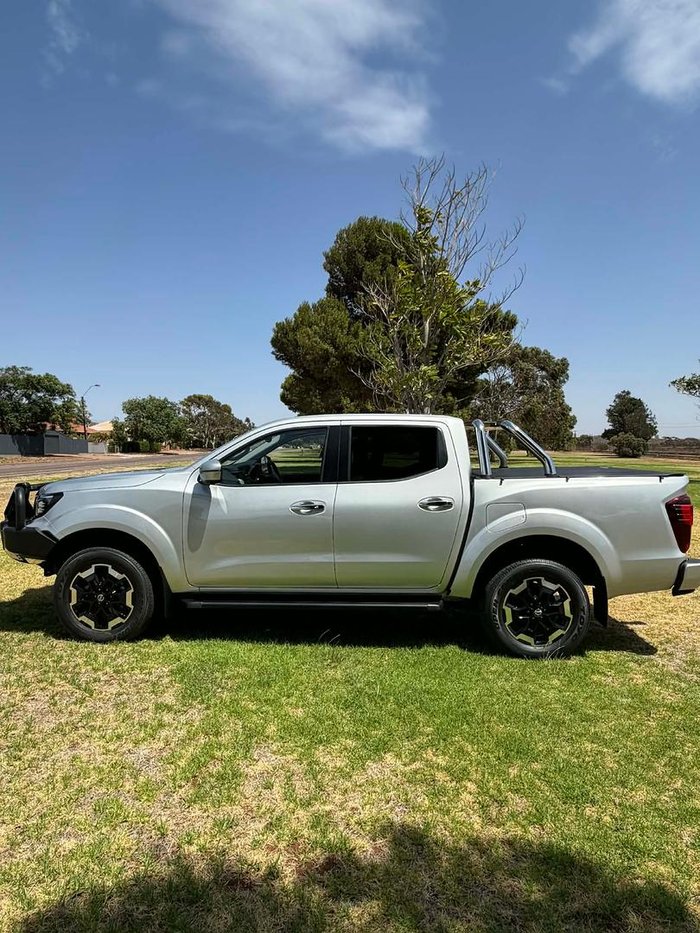 2023 Nissan Navara ST-X