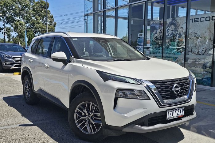 2023 Nissan X-TRAIL ST