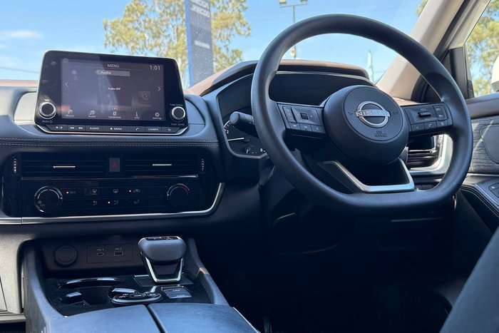 2023 Nissan X-TRAIL ST