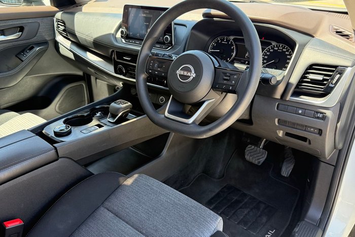 2023 Nissan X-TRAIL ST