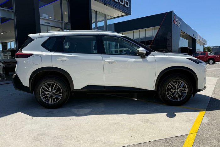 2023 Nissan X-TRAIL ST