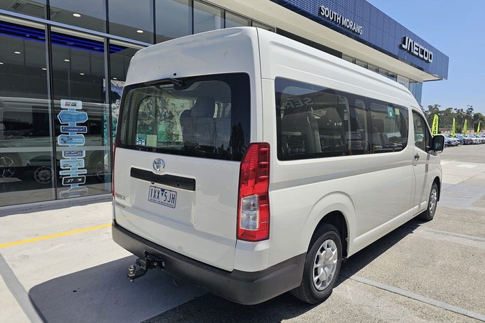 2021 Toyota Hiace Commuter