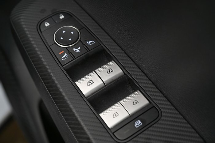 2024 Mitsubishi Outlander Black Edition