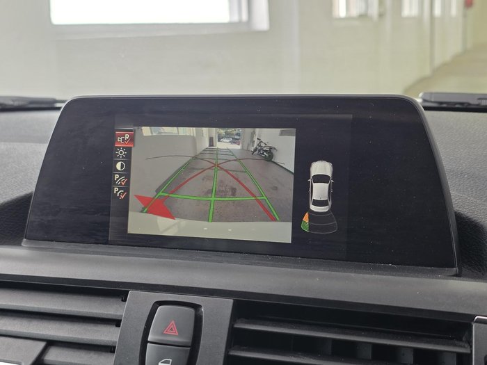 2016 BMW 2 Series 220i Luxury Line