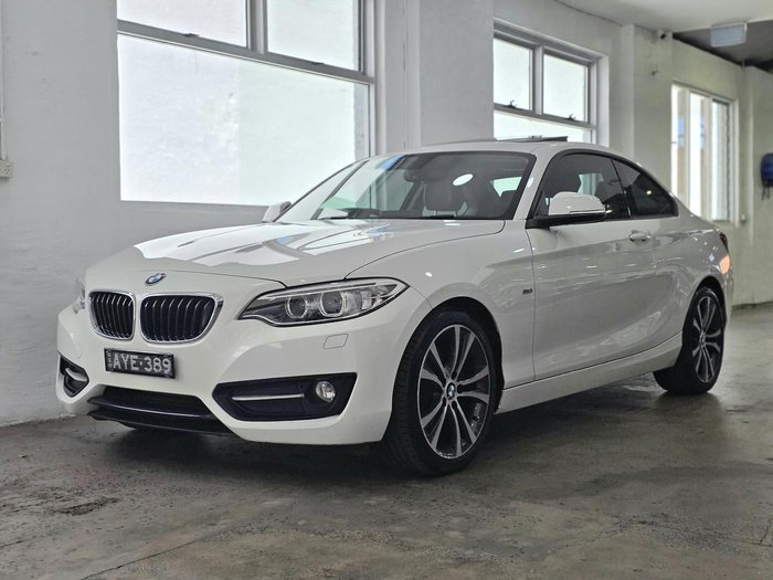 2016 BMW 2 Series 220i Luxury Line
