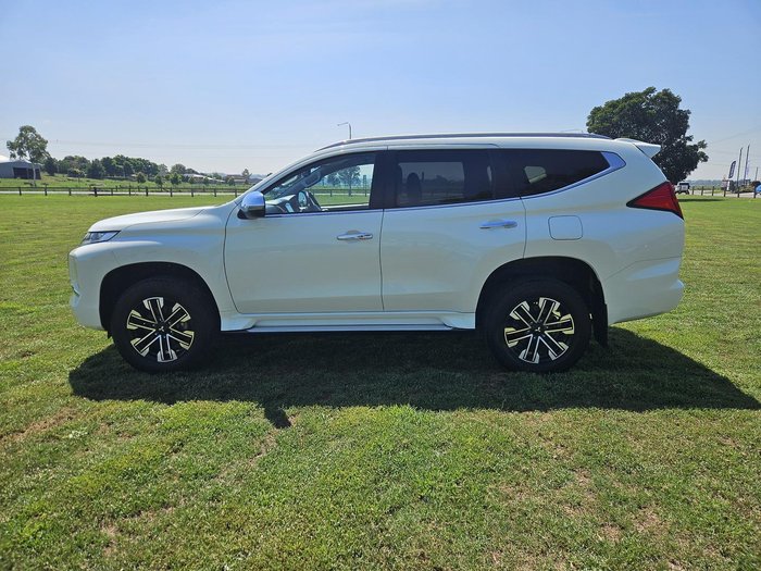 2023 Mitsubishi Pajero Sport GLS