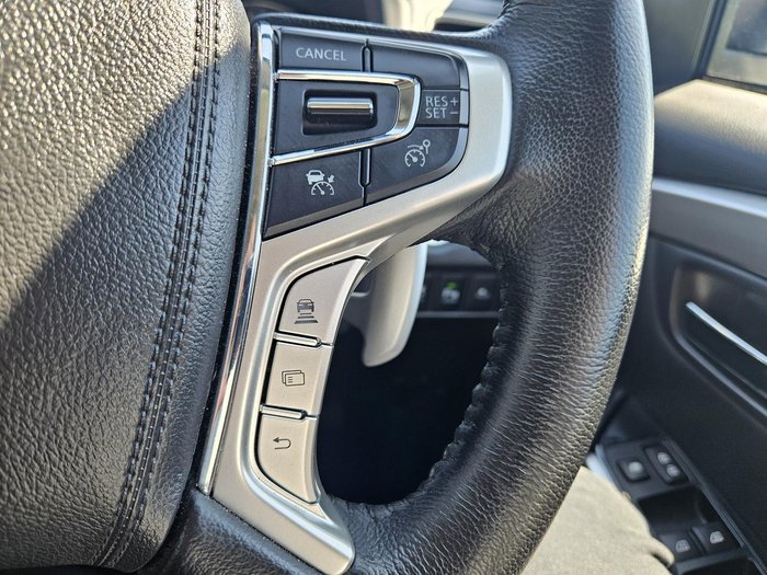 2023 Mitsubishi Pajero Sport GLS