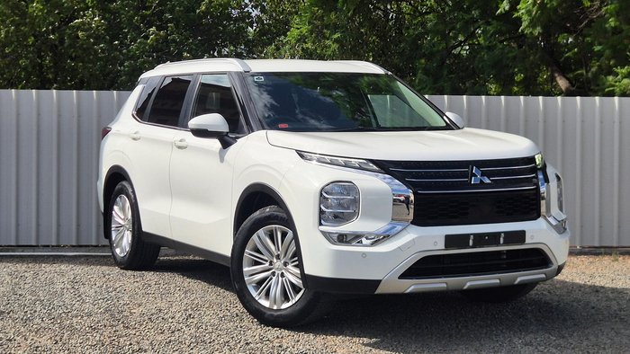 2021 Mitsubishi Outlander LS