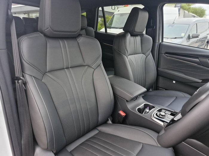 2025 Isuzu MU-X LS-T