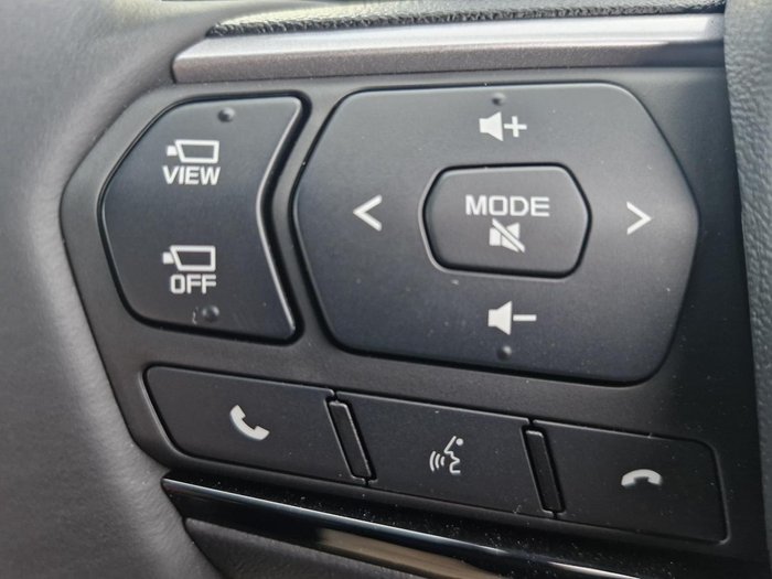 2025 Isuzu MU-X LS-T