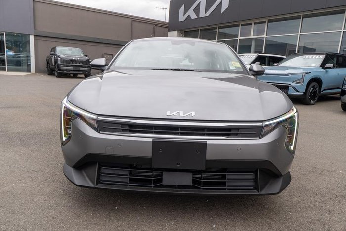 2025 Kia K4 S